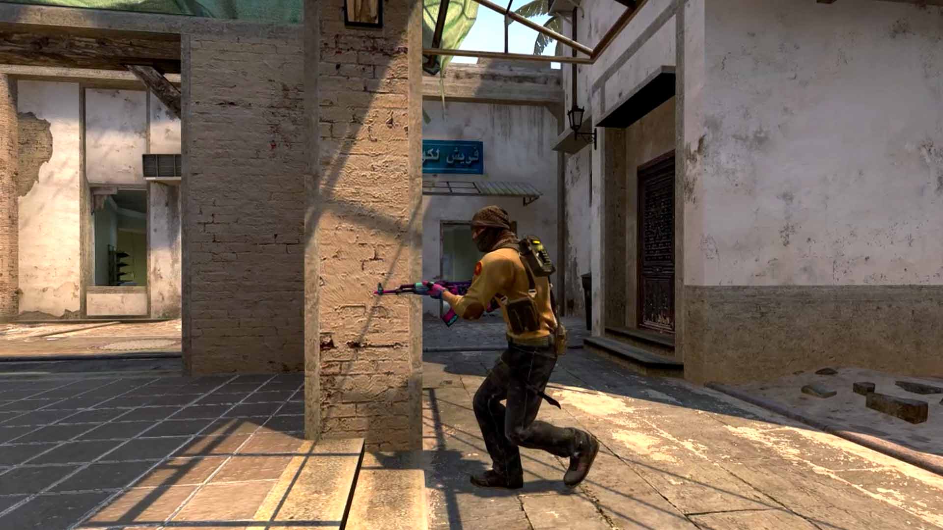 T player with bomb moving around on B site Mirage,